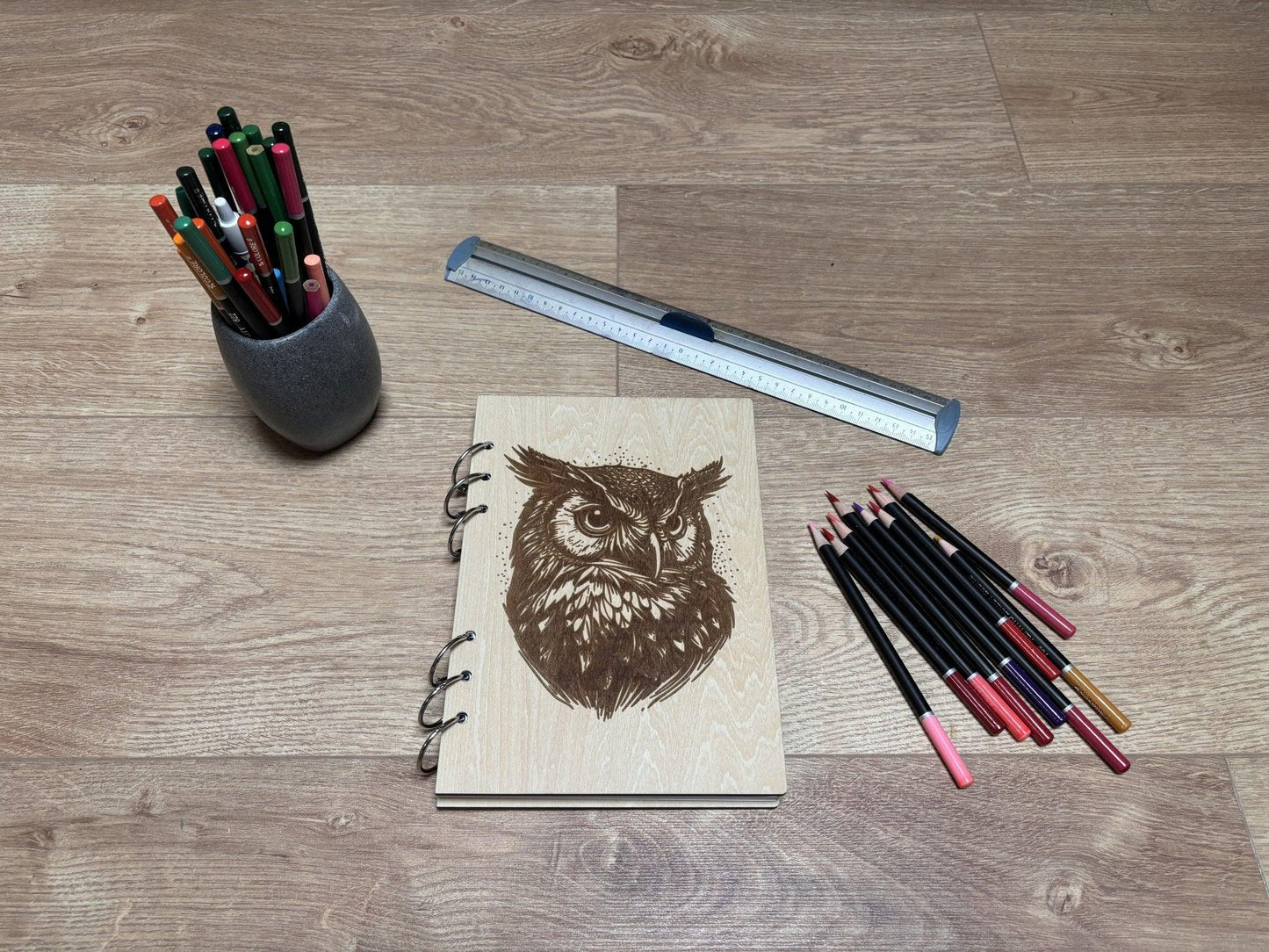 Cahier A5 avec crayon tête de hiboux - graver au laser rechargeable et ecologique fabrication francaise et artisanale