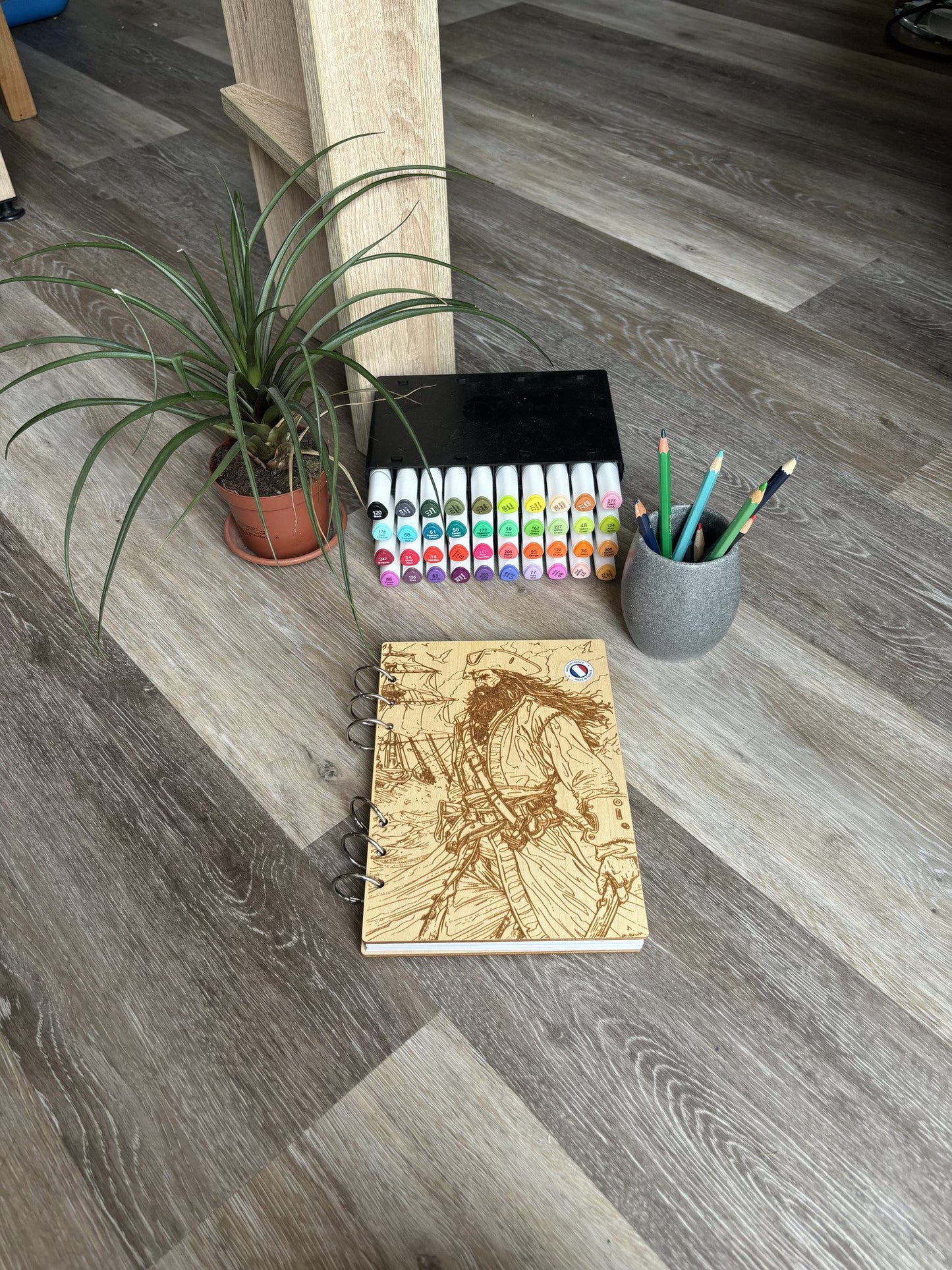 Cahier A5 avec feutres pirate -graver au laser rechargeable et ecologique fabrication francaise et artisanale