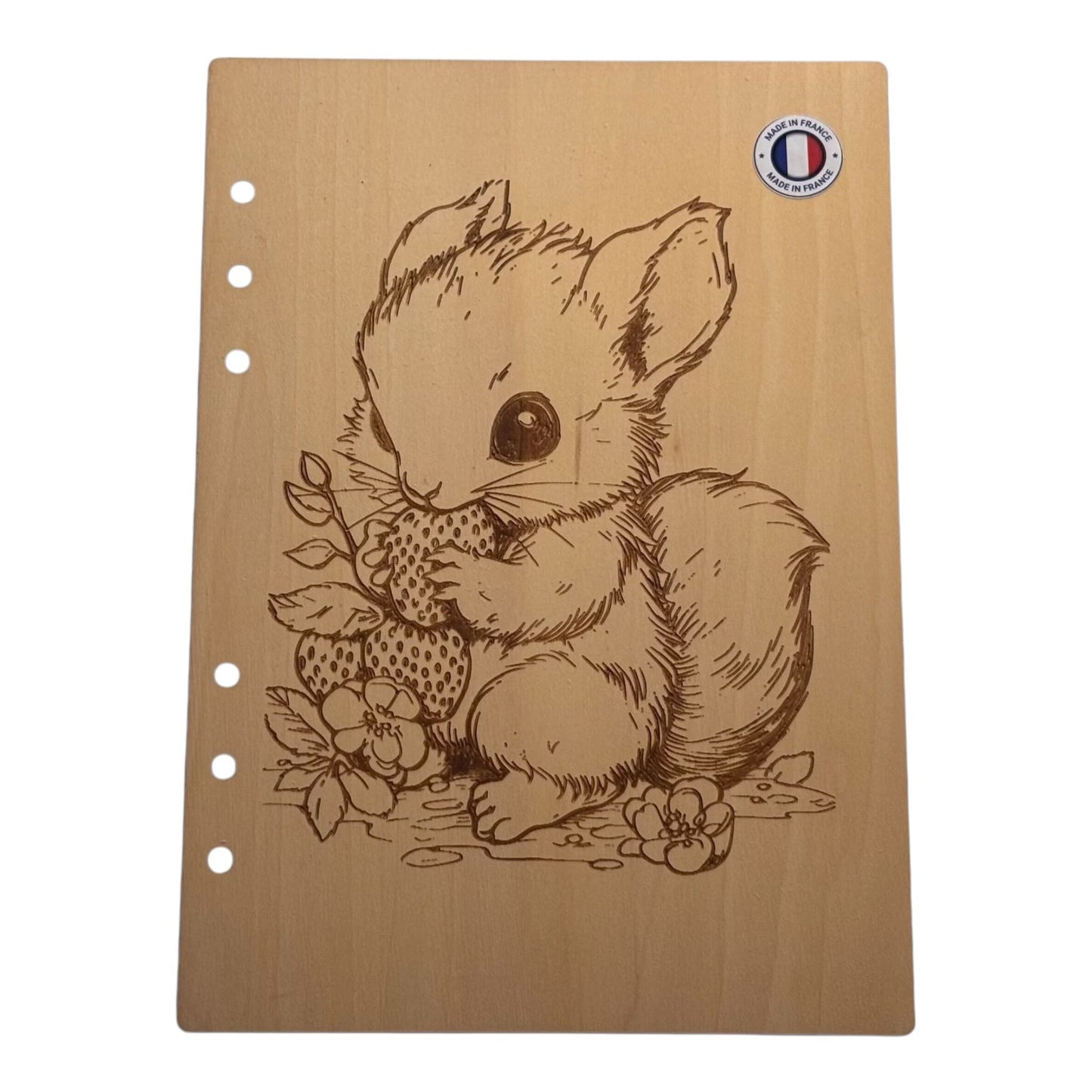 Couverture cahier A5 écureuil avec son fruit -graver au laser rechargeable et ecologique fabrication francaise et artisanale