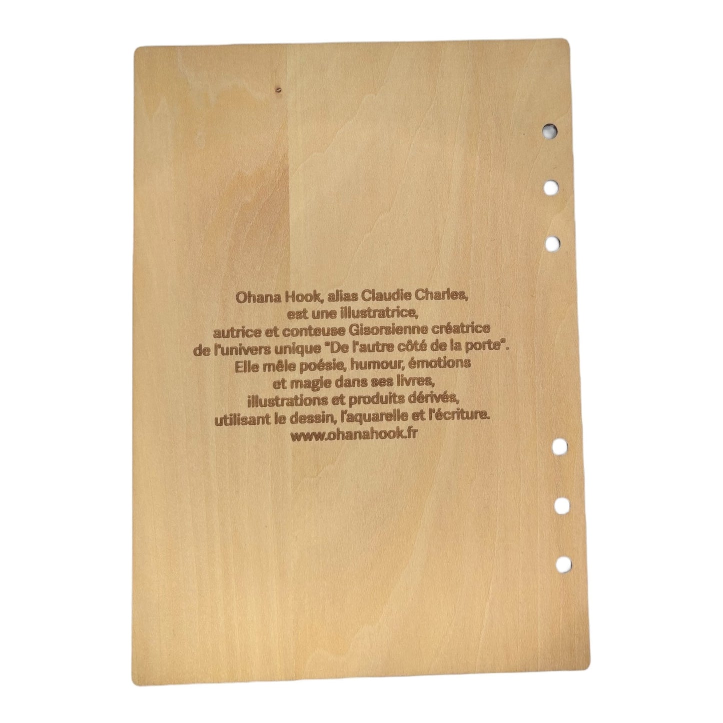 Histoire illustratrice ohana hook , pour carneten bois format A5 en cahier ou bloc note en bois rechargeable et écologique fabrication francaise et artisanale