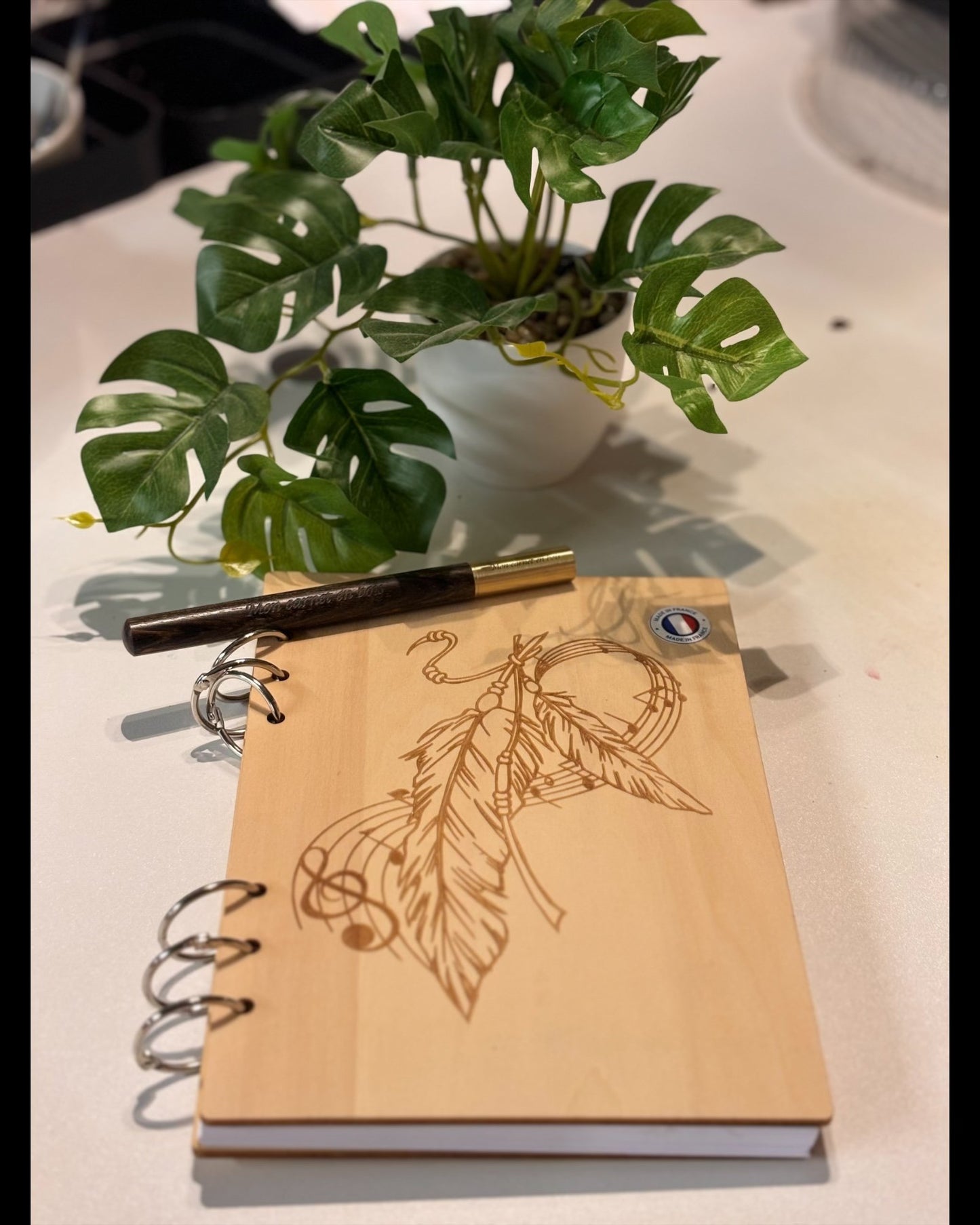 Crayon éternel avec pointe en metal et Cahier ou bloc note A5 graver au laser rechargeable et ecologique fabrication francaise et artisanale