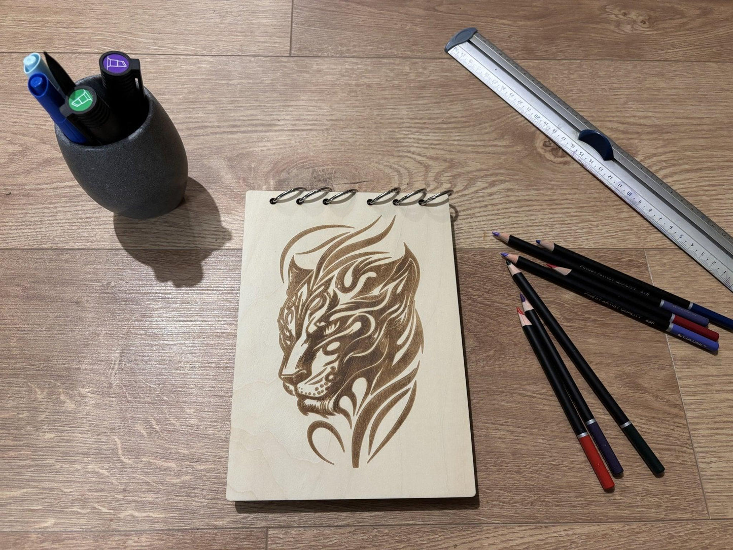 Bloc note A5 avec crayon tête de panthère tribal -graver au laser rechargeable et ecologique fabrication francaise et artisanale