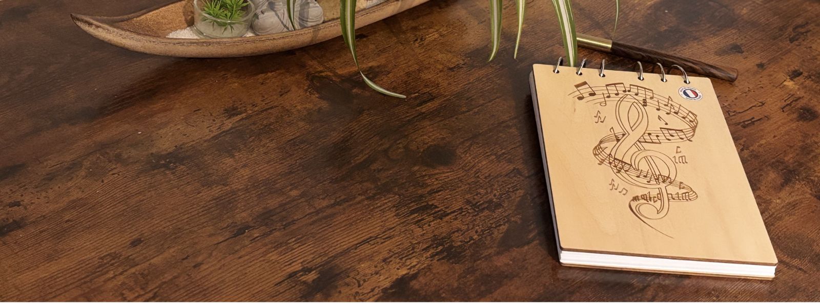 Banniere Bloc note A5 note de musique graver au laser rechargeable et ecologique fabrication francaise et artisanale