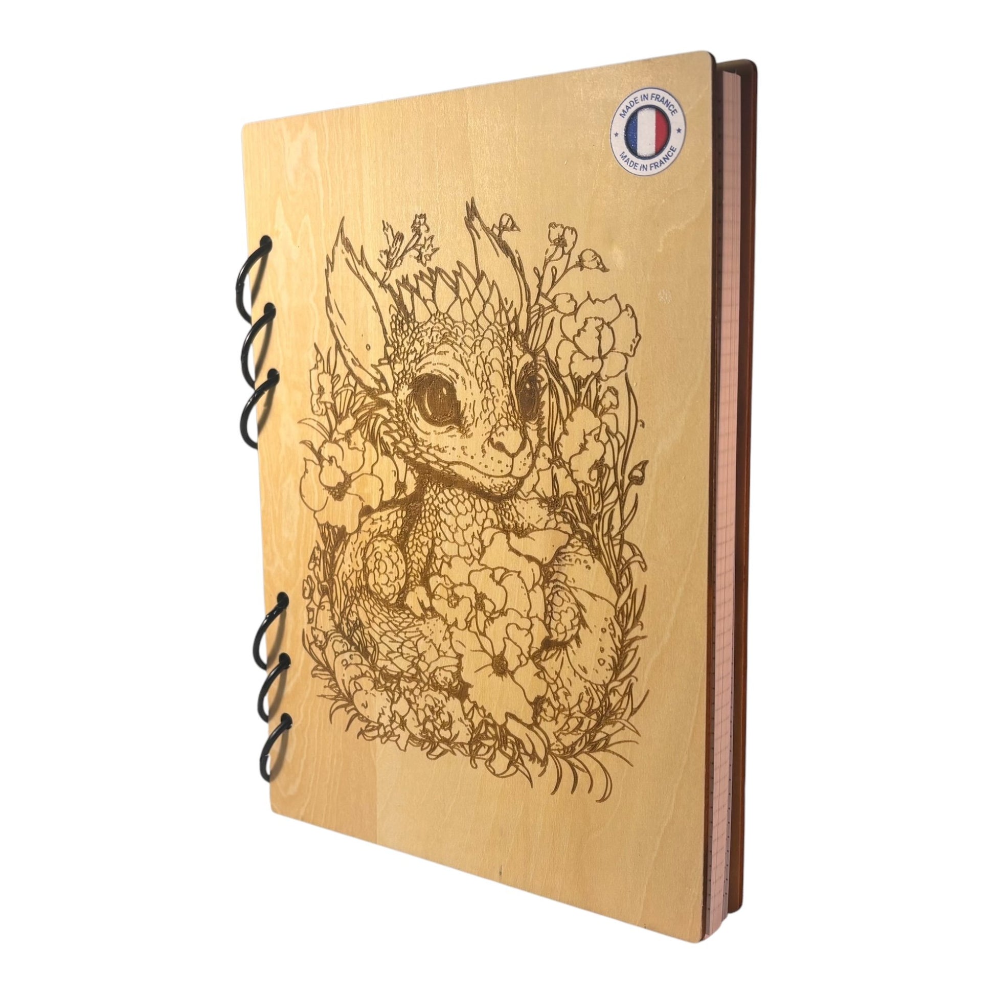 Cahier dragon dans les fleurs graver au laser rechargeable et ecologique fabrication francaise et artisanale