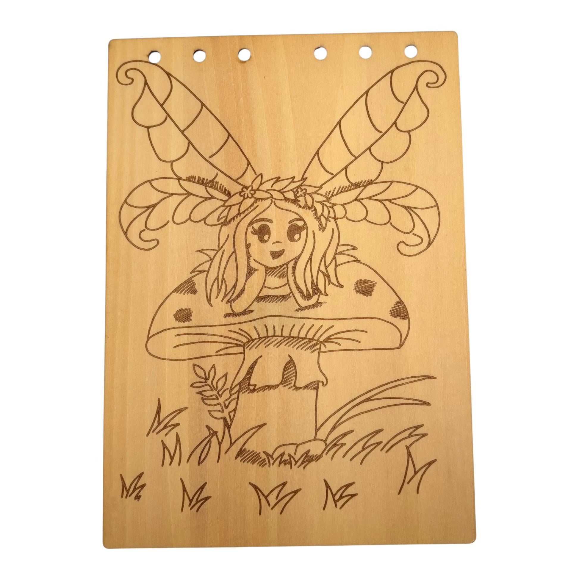 Carnet en bois avec une fée sur son chmpignon gravé au laser , cahier et bloc note au format A5 écologique et rechargeable de fabrication française et artisanale