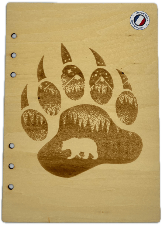 077 Couverture cahier  Patte d'ours avec une silhouette d'ours