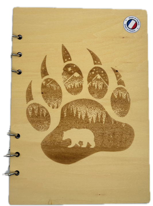 077- Cahier  Patte d'ours avec une silhouette d'ours