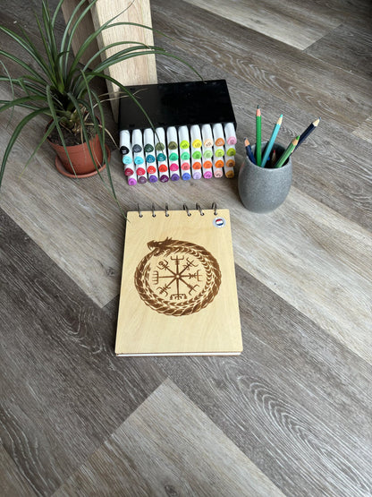 Bloc note A5  avec feutres vegvisir et ouroboros graver au laser rechargeable et ecologique fabrication francaise et artisanale