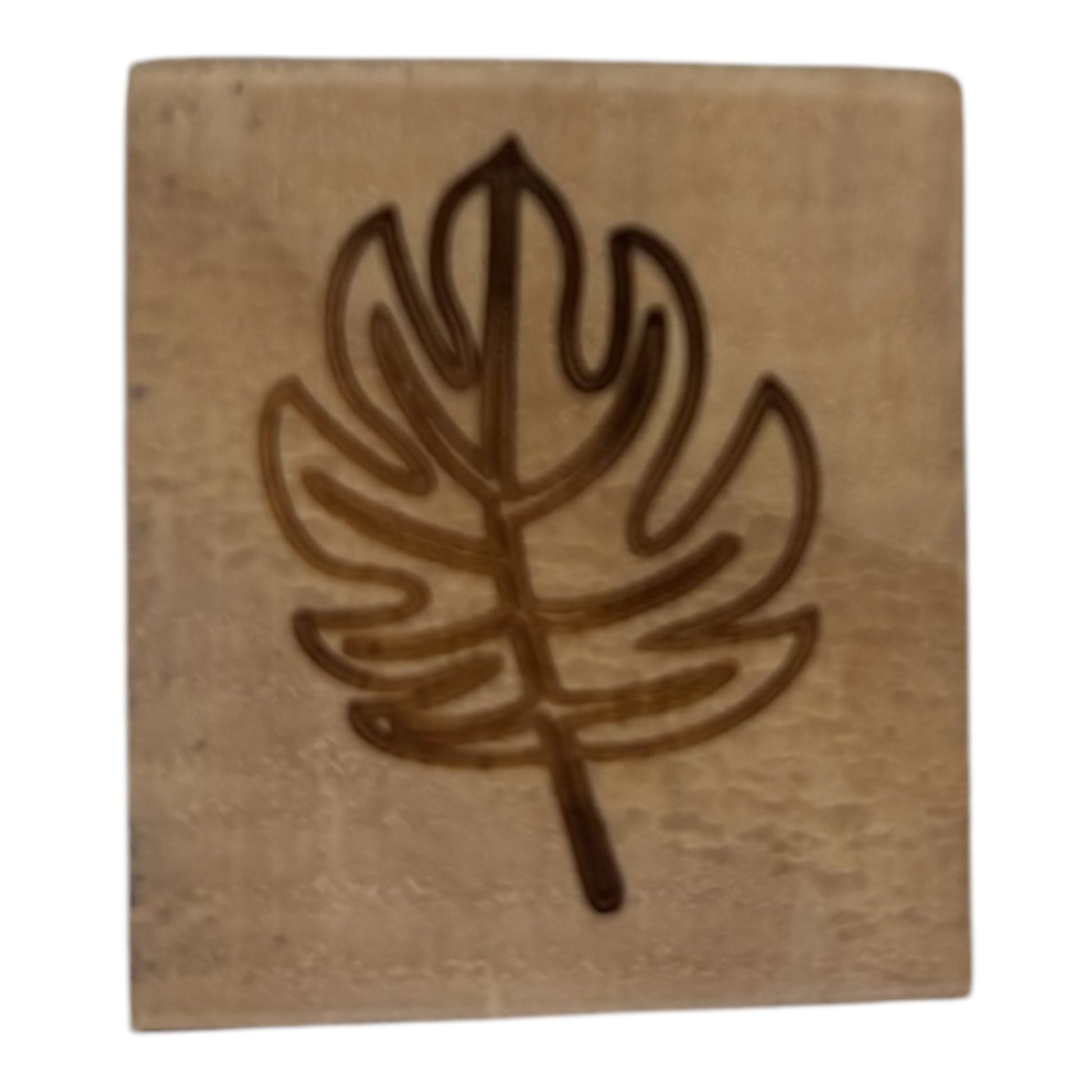 Tampon en bois Monstera de fabrication artisanale par mon carnet en bois pour bullet journal et loisir créatif