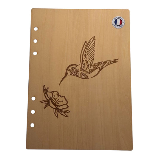  Couverture cahier A5  colibri sur une fleur graver au laser rechargeable et ecologique fabrication francaise et artisanale