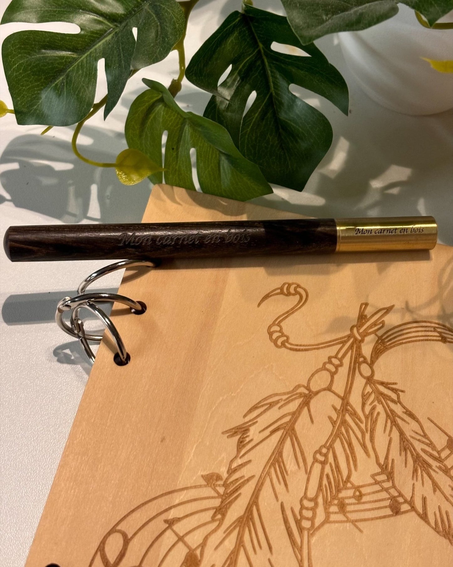 Crayon "Eternel"  avec cahier ou bloc note A5 avec pointe en metal graver au laser rechargeable et ecologique fabrication francaise et artisanale
